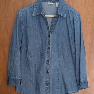 Lee Women's Blue Button Down Shirt Medium Tapered Cut 3/4 Length Sleeves